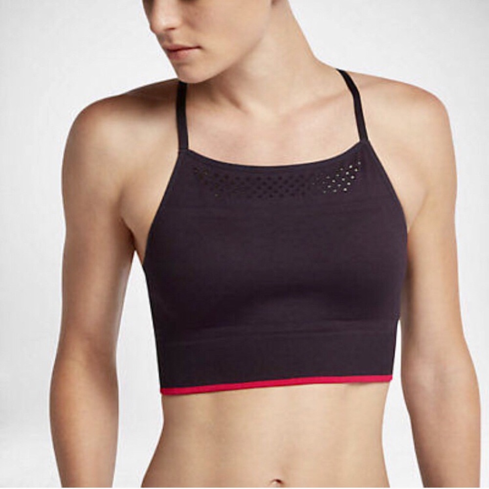 NWT Nike Seamless Sports Bralette